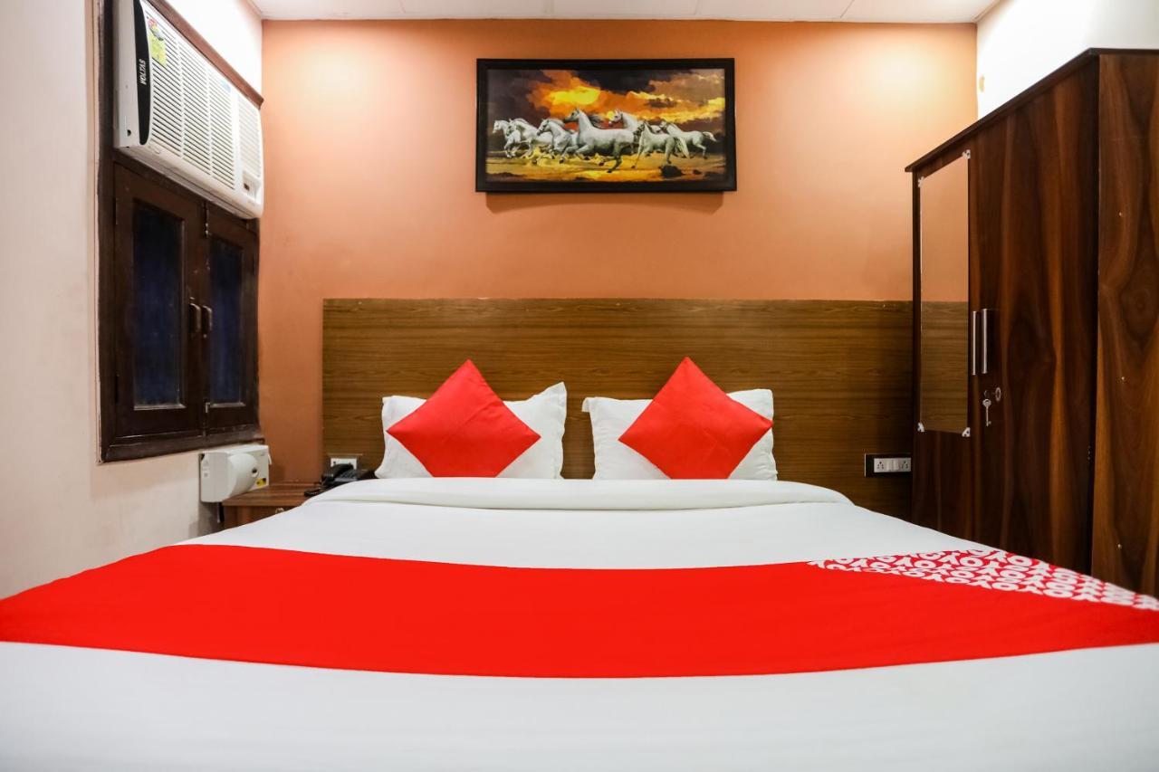 Oyo 72993 Hotel The Gold Фаридабад Экстерьер фото
